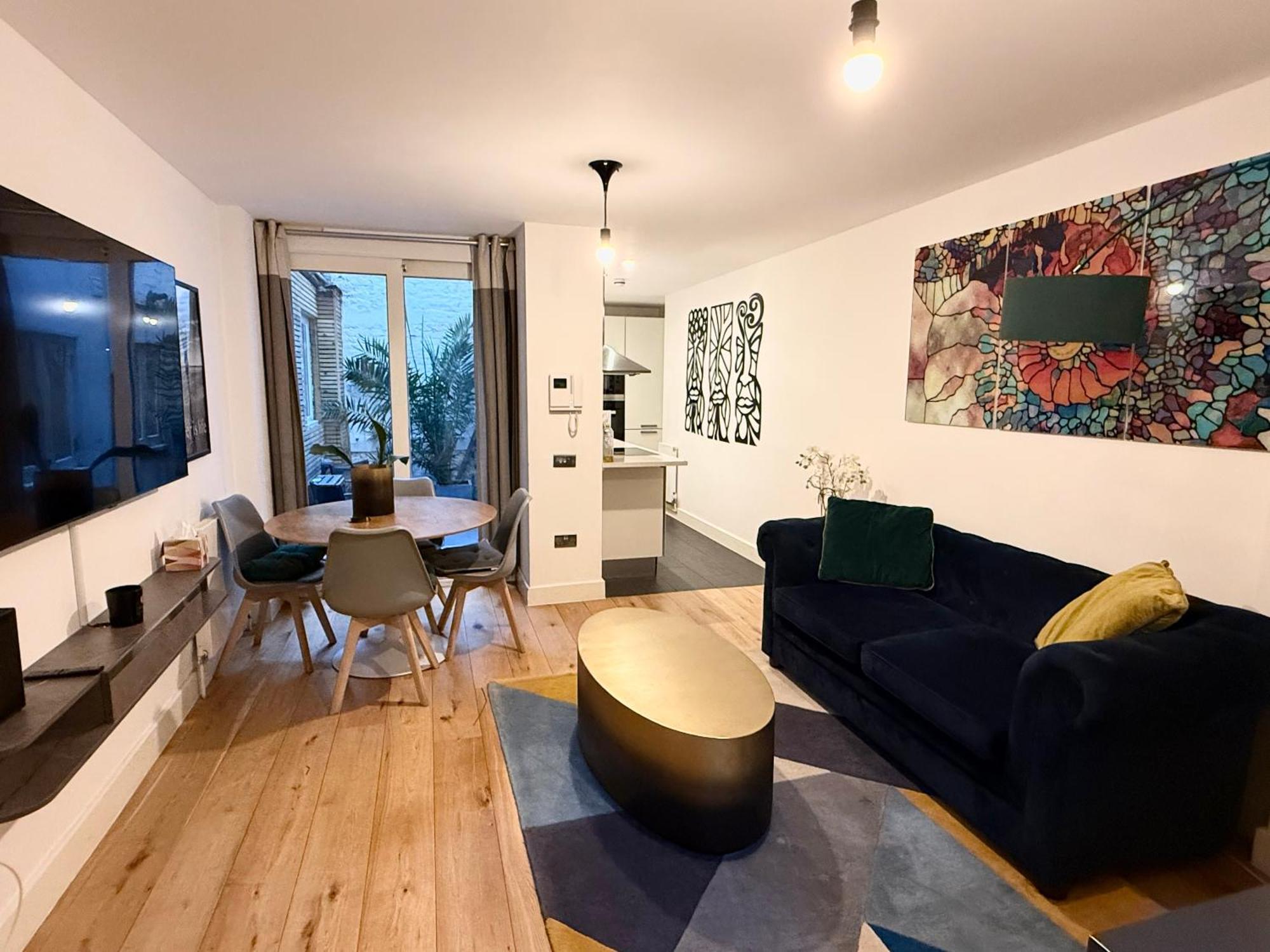 Immaculate Covent Garden Apartment لندن المظهر الخارجي الصورة