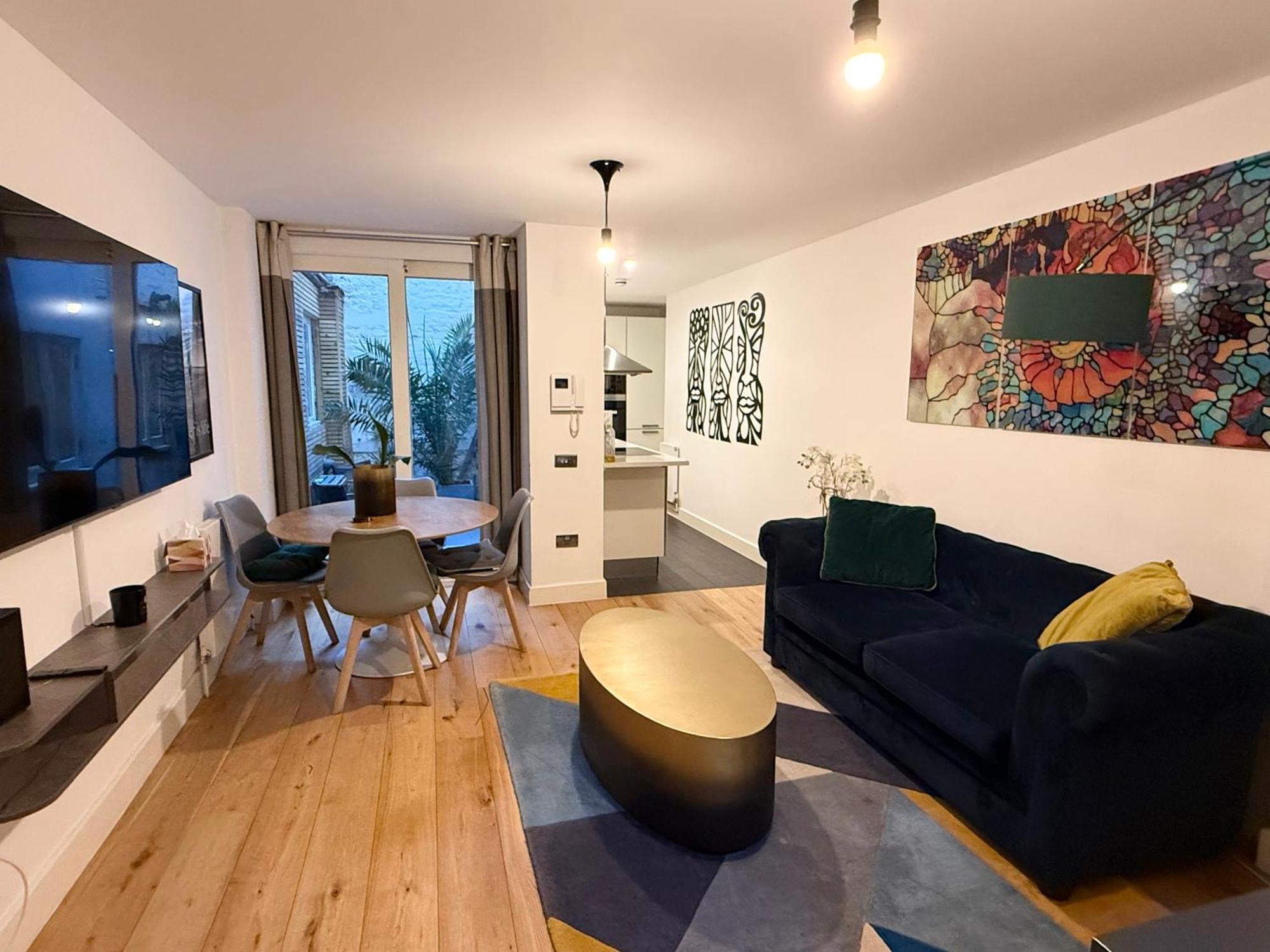 Immaculate Covent Garden Apartment لندن المظهر الخارجي الصورة